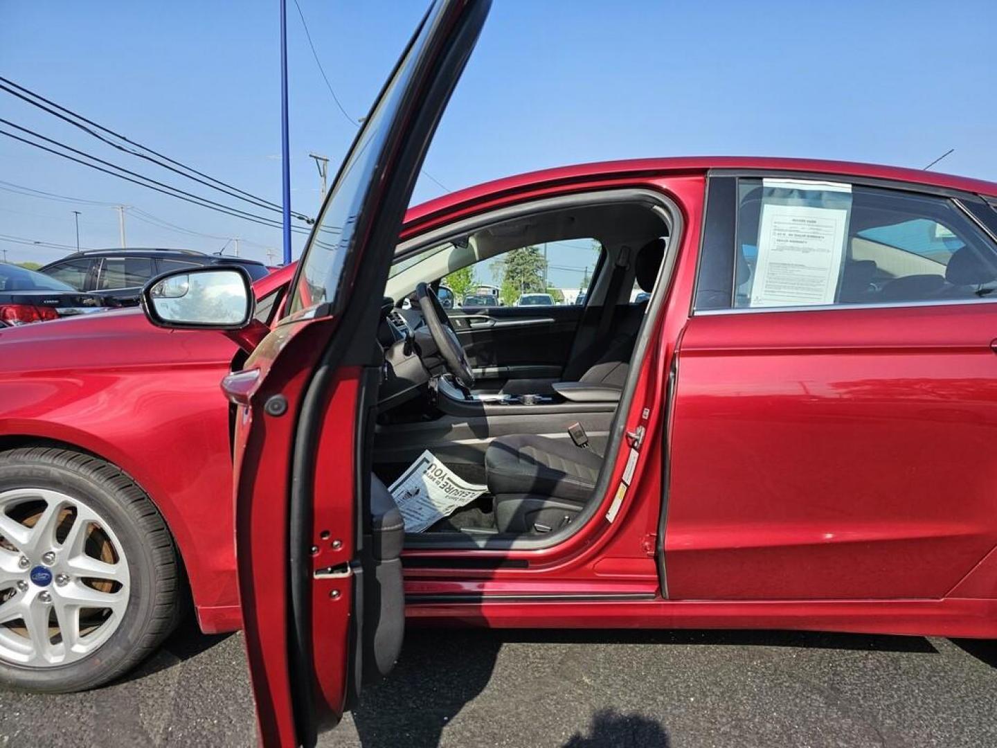 2015 RED FORD FUSION SE (3FA6P0H76FR) , located at 5744 Central Avenue, Toledo, OH, 43615, (419) 724-0130, 41.676781, -83.682137 - Photo#8