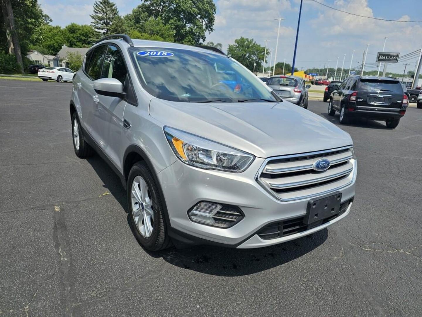 2018 SILVER FORD ESCAPE SE (1FMCU9GD4JU) , located at 5744 Central Avenue, Toledo, OH, 43615, (419) 724-0130, 41.676781, -83.682137 - Photo#0