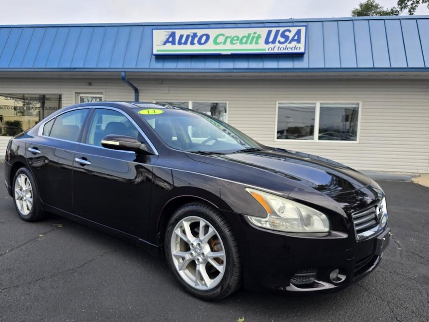 2014 BLACK NISSAN MAXIMA S; SV (1N4AA5AP2EC) , located at 5744 Central Avenue, Toledo, OH, 43615, (419) 724-0130, 41.676781, -83.682137 - Photo#0