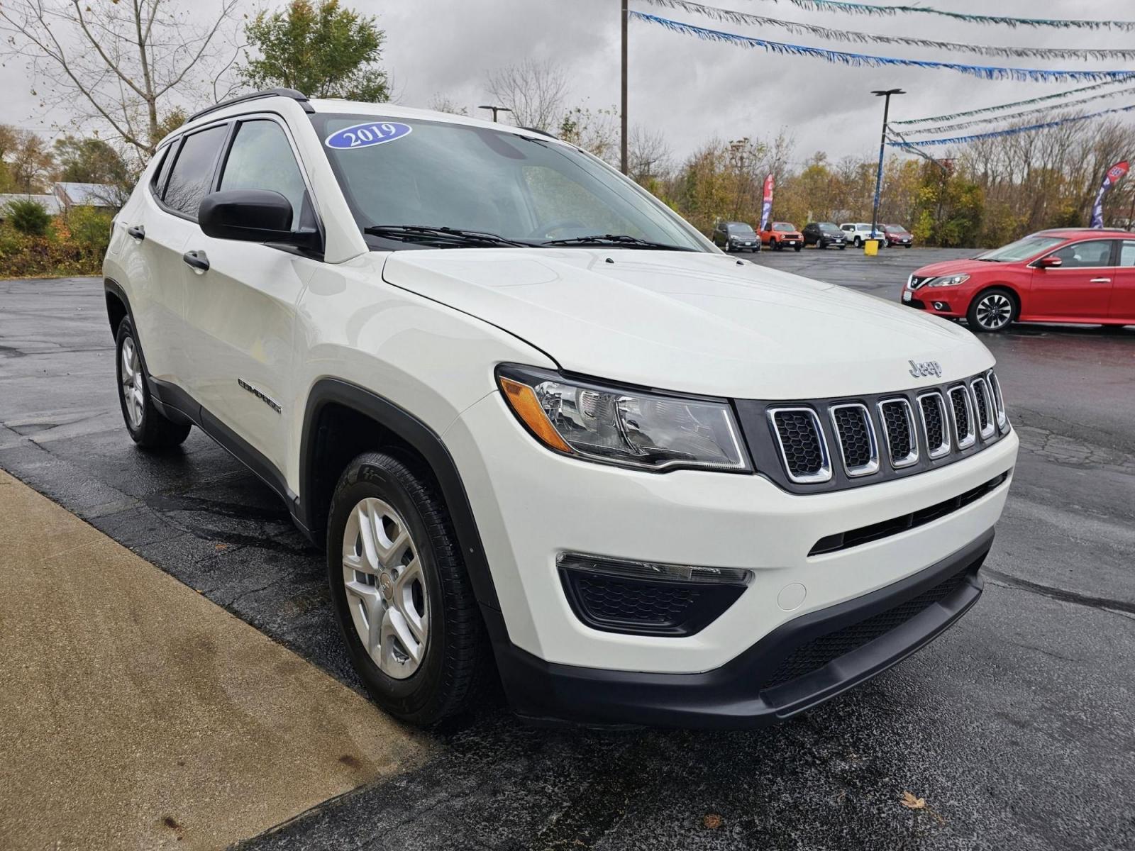 2019 WHITE /Grey Jeep COMPASS SPORT Sport FWD (3C4NJCAB2KT) with an 2.4L L4 DOHC 16V engine, located at 502 South Main Street, Columbia City, IN, 46725, (260) 244-4645, 41.151382, -85.490578 - 2019 Jeep COMPASS SPORT Sport FWD - Photo#2