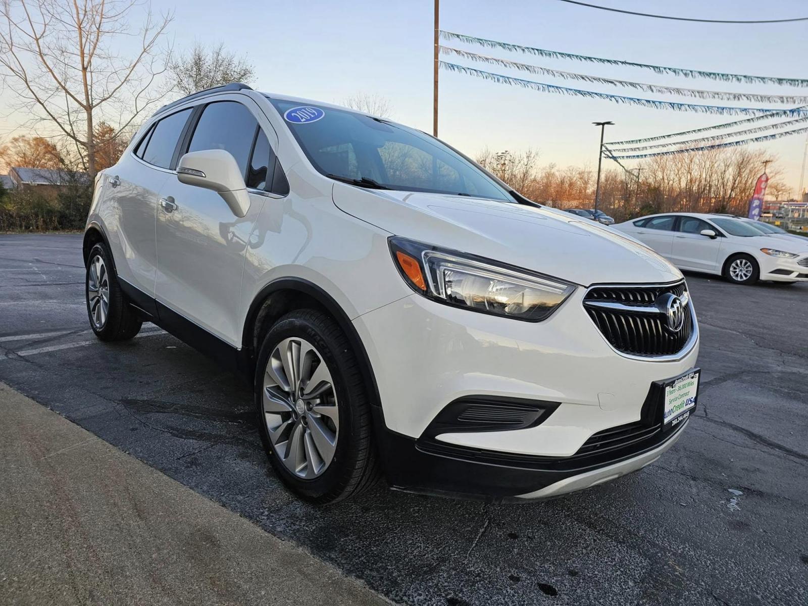 2019 WHITE /BROWN Buick ENCORE Preferred FWD (KL4CJASB1KB) with an 1.4L L4 DOHC 16V TURBO engine, 6A transmission, located at 502 South Main Street, Columbia City, IN, 46725, (260) 244-4645, 41.151382, -85.490578 - 2019 Buick ENCORE Preferred FWD - Photo#2