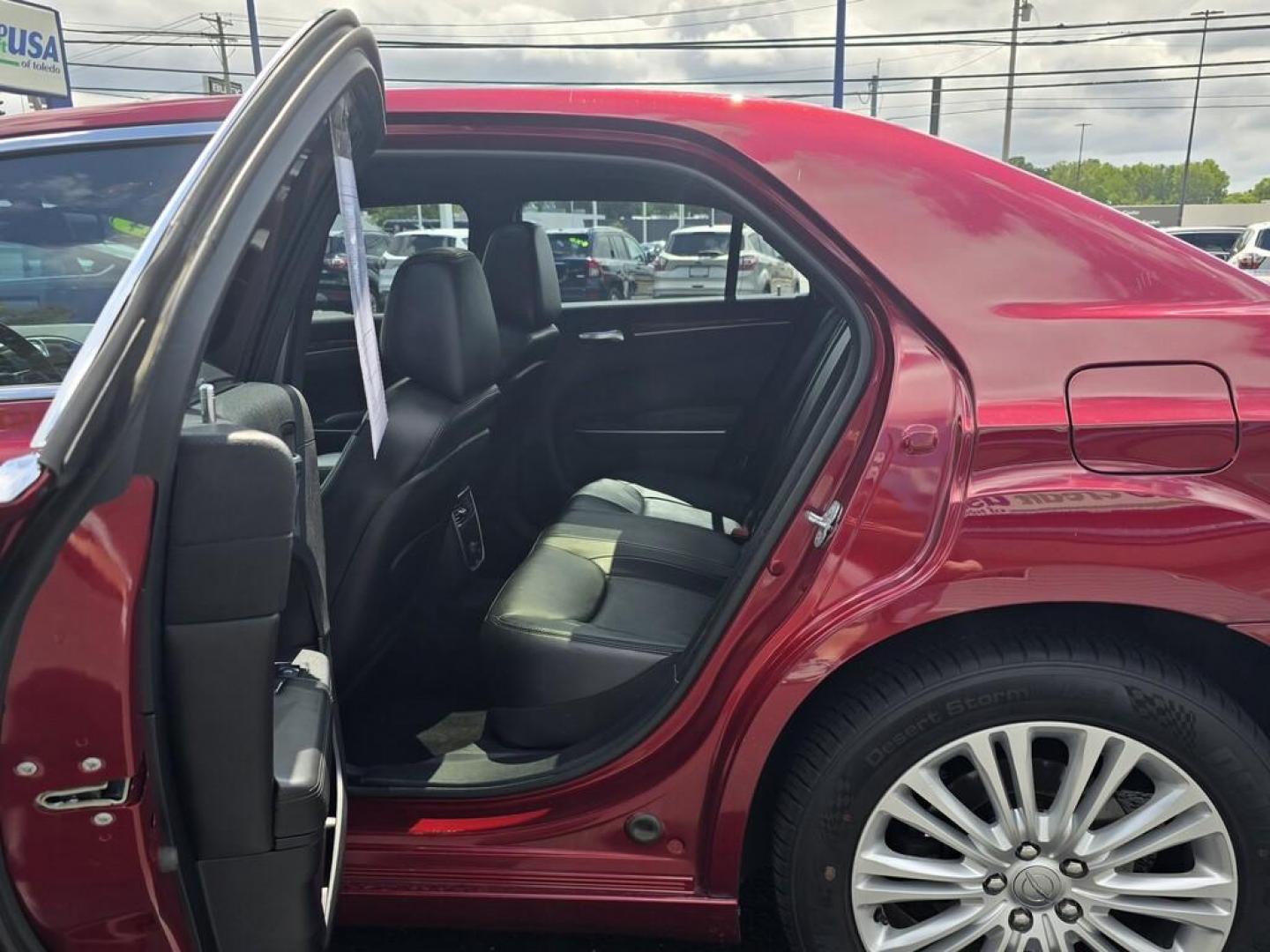 2014 RED Chrysler 300 BASE (2C3CCARGXEH) , located at 5744 Central Avenue, Toledo, OH, 43615, (419) 724-0130, 41.676781, -83.682137 - Photo#6