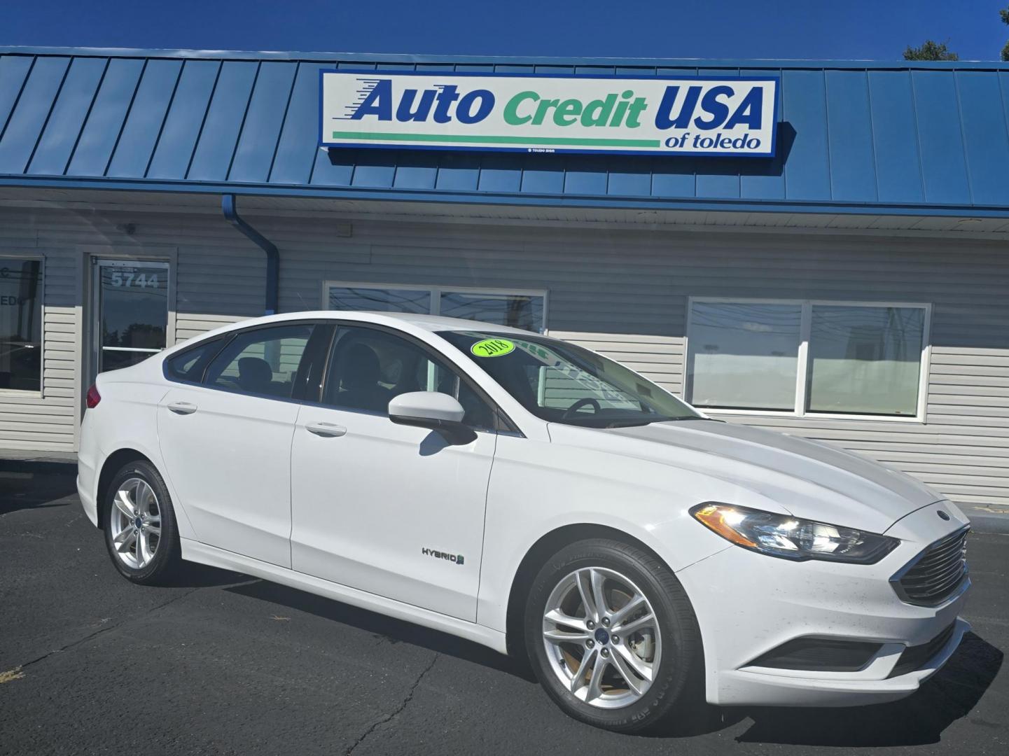 2018 WHITE FORD FUSION HYBRID SE HYB (3FA6P0LU4JR) , located at 5744 Central Avenue, Toledo, OH, 43615, (419) 724-0130, 41.676781, -83.682137 - Photo#0