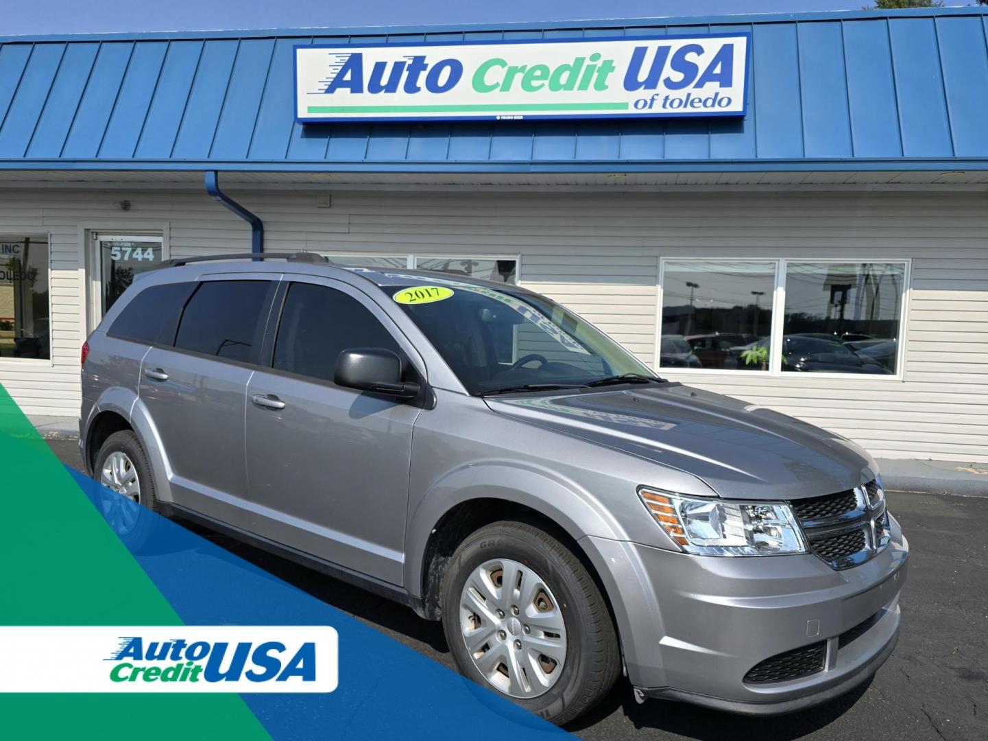 2017 SILVER DODGE JOURNEY SE (3C4PDCAB9HT) with an Other engine, located at 5744 Central Avenue, Toledo, OH, 43615, (419) 724-0130, 41.676781, -83.682137 - 2017 DODGE JOURNEY SE - Photo#0