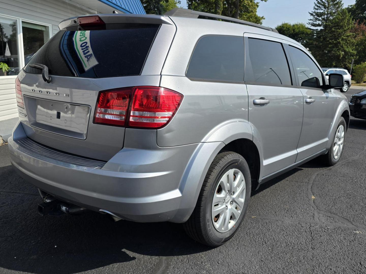 2017 SILVER DODGE JOURNEY SE (3C4PDCAB9HT) with an Other engine, located at 5744 Central Avenue, Toledo, OH, 43615, (419) 724-0130, 41.676781, -83.682137 - 2017 DODGE JOURNEY SE - Photo#4