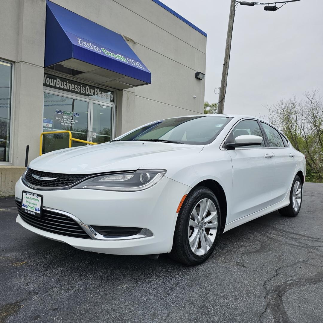 2015 WHITE CHRYSLER 200 LIMITED (1C3CCCAB2FN) , located at 502 South Main Street, Columbia City, IN, 46725, (260) 244-4645, 41.151382, -85.490578 - Photo#0