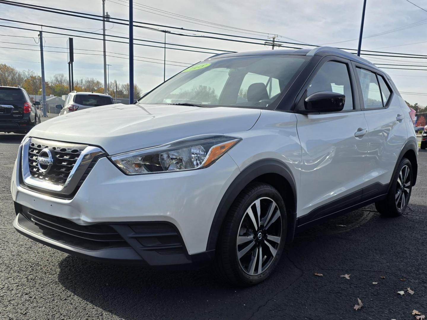 2018 WHITE NISSAN KICKS SV (3N1CP5CU2JL) , located at 5744 Central Avenue, Toledo, OH, 43615, (419) 724-0130, 41.676781, -83.682137 - Photo#1