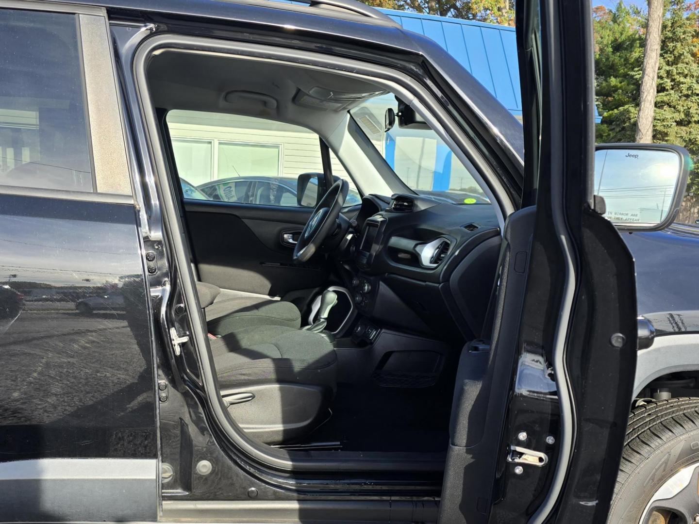 2018 BLACK JEEP RENEGADE SPORT (ZACCJBAB2JP) , located at 5744 Central Avenue, Toledo, OH, 43615, (419) 724-0130, 41.676781, -83.682137 - Photo#6