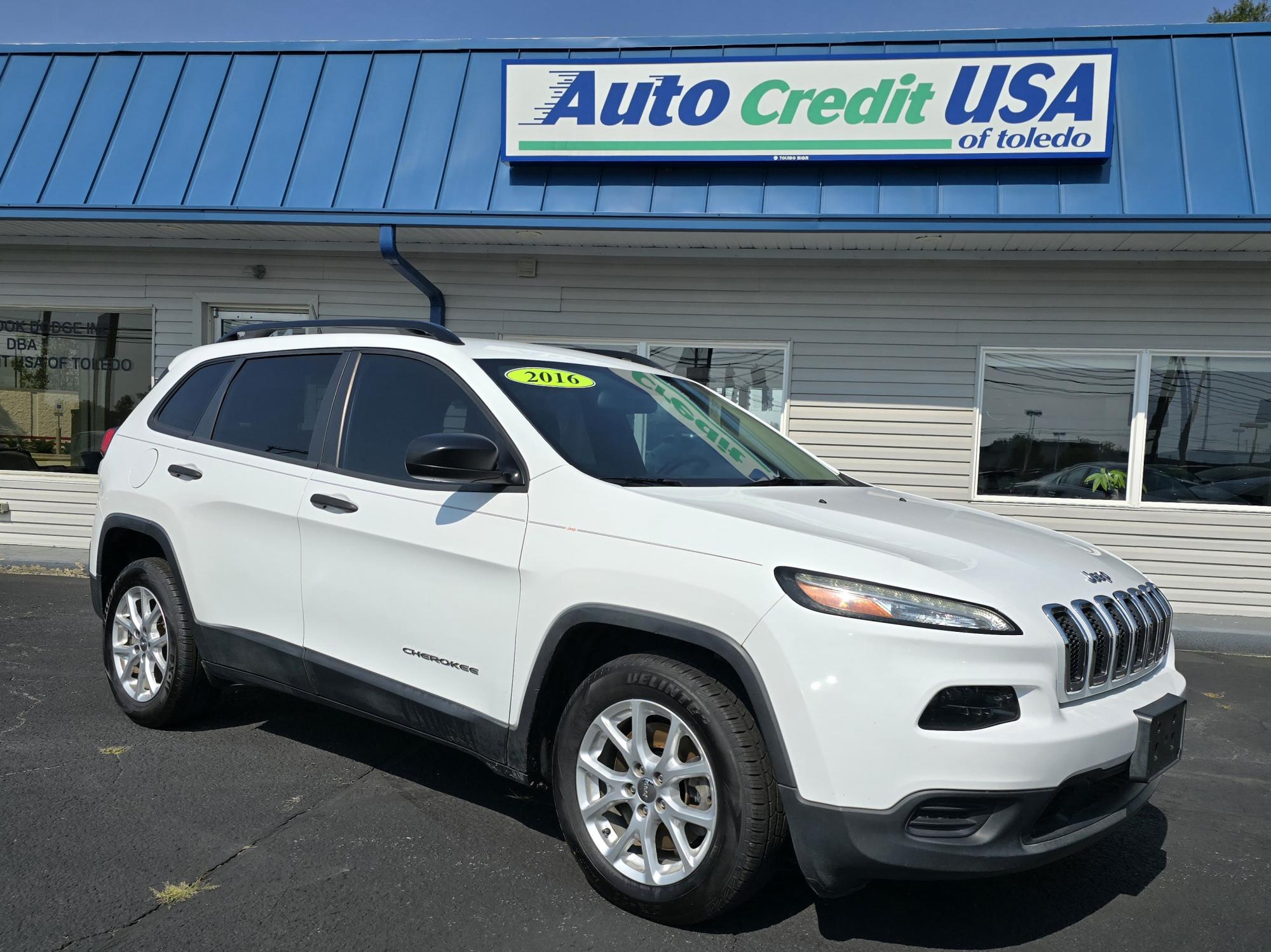 photo of 2016 JEEP CHEROKEE SPORT SUV