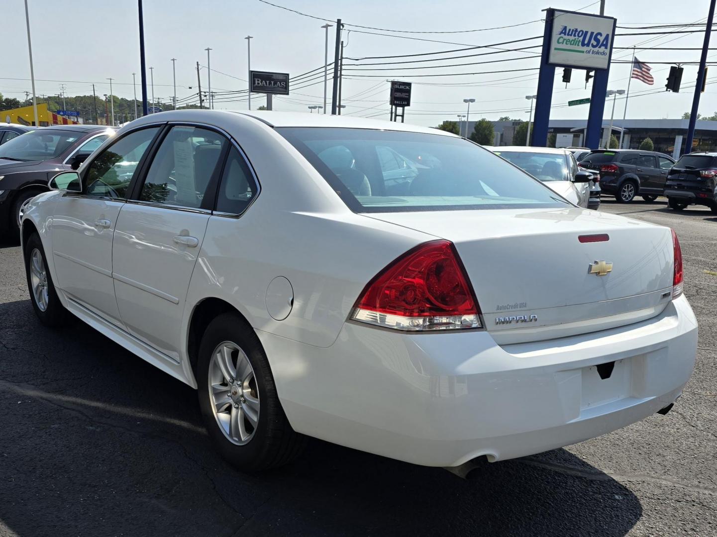 2016 WHITE CHEVROLET IMPALA LIMITED LS (2G1WA5E34G1) , located at 5744 Central Avenue, Toledo, OH, 43615, (419) 724-0130, 41.676781, -83.682137 - Photo#2