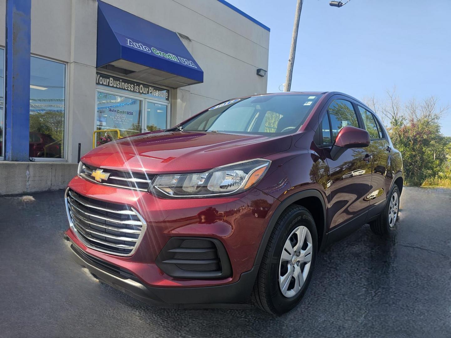 2017 MAROON CHEVROLET TRAX LS (3GNCJKSB0HL) , located at 502 South Main Street, Columbia City, IN, 46725, (260) 244-4645, 41.151382, -85.490578 - Photo#0