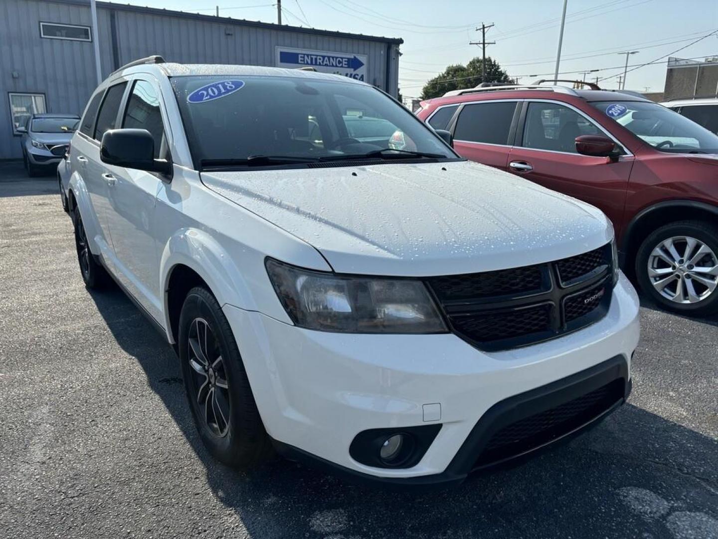 2018 White Dodge JOURNEY SXT (3C4PDCBG2JT) , located at 100 West Coliseum Boulevard, Fort Wayne, IN, 46805, (260) 471-0567, 41.119961, -85.140312 - Photo#0