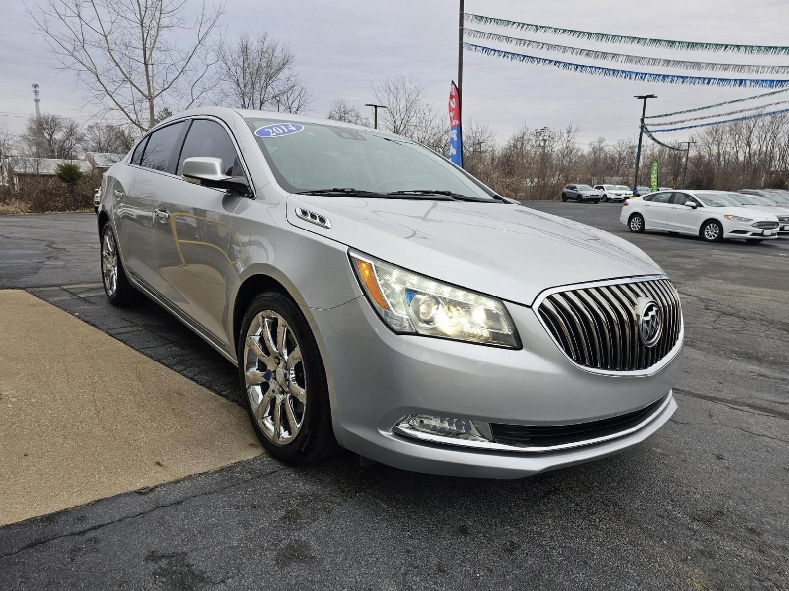 2014 WHITE /Tan Buick LACROSSE Leather Package (1G4GB5G32EF) with an 3.6L V6 DOHC 24V FFV engine, 6-Speed Automatic transmission, located at 502 South Main Street, Columbia City, IN, 46725, (260) 244-4645, 41.151382, -85.490578 - 2014 Buick LACROSSE Leather Package - Photo#2