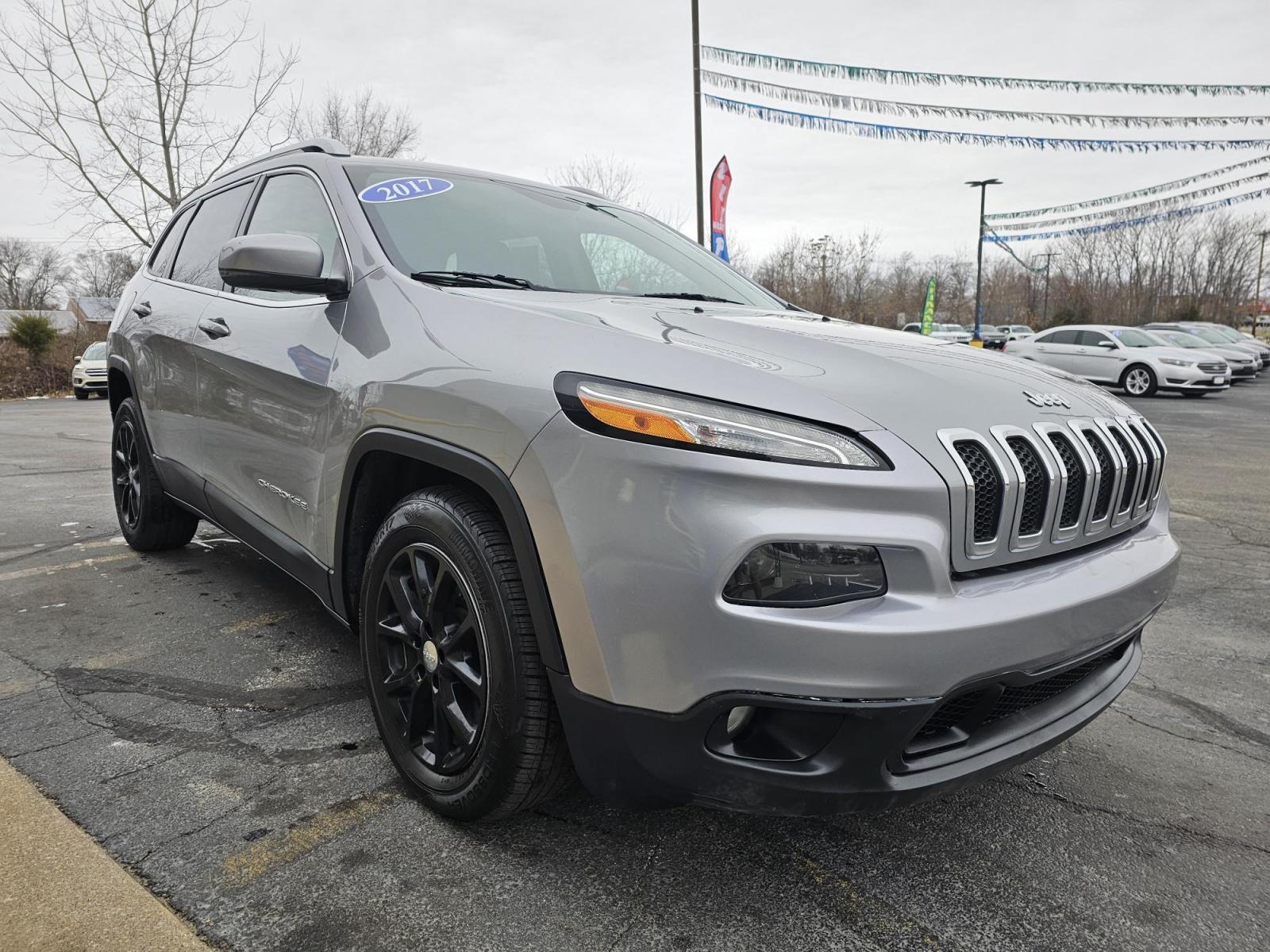 2017 SILVER /Black Jeep CHEROKEE LATITUDE Latitude FWD (1C4PJLCB3HW) with an 2.4L L4 DOHC 16V engine, 9A transmission, located at 502 South Main Street, Columbia City, IN, 46725, (260) 244-4645, 41.151382, -85.490578 - 2017 Jeep CHEROKEE LATITUDE Latitude FWD - Photo#2