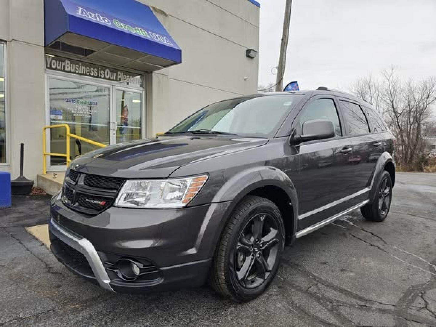 2019 SILVER /BLACK Dodge Journey Crossroad AWD (3C4PDDGG0KT) with an 3.6L V6 DOHC 24V engine, 6A transmission, located at 502 South Main Street, Columbia City, IN, 46725, (260) 244-4645, 41.151382, -85.490578 - Photo#0