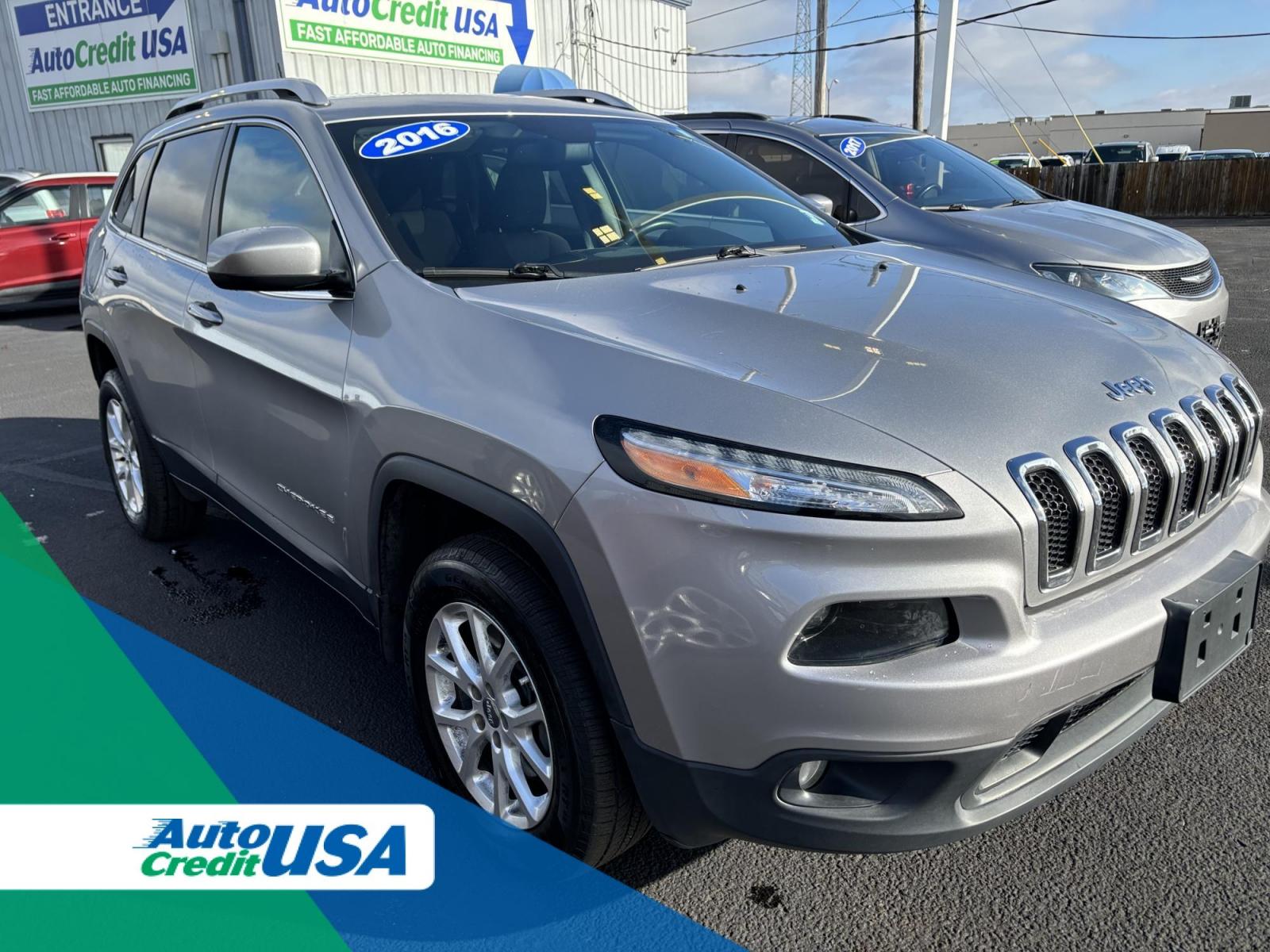 2016 GREY /Black Jeep CHEROKEE LATITUDE Latitude 4WD (1C4PJMCSXGW) with an 3.2L V6 DOHC 24V engine, 9-Speed Automatic transmission, located at 100 West Coliseum Boulevard, Fort Wayne, IN, 46805, (260) 471-0567, 41.119961, -85.140312 - 2016 Jeep CHEROKEE LATITUDE Latitude 4WD - Photo#0