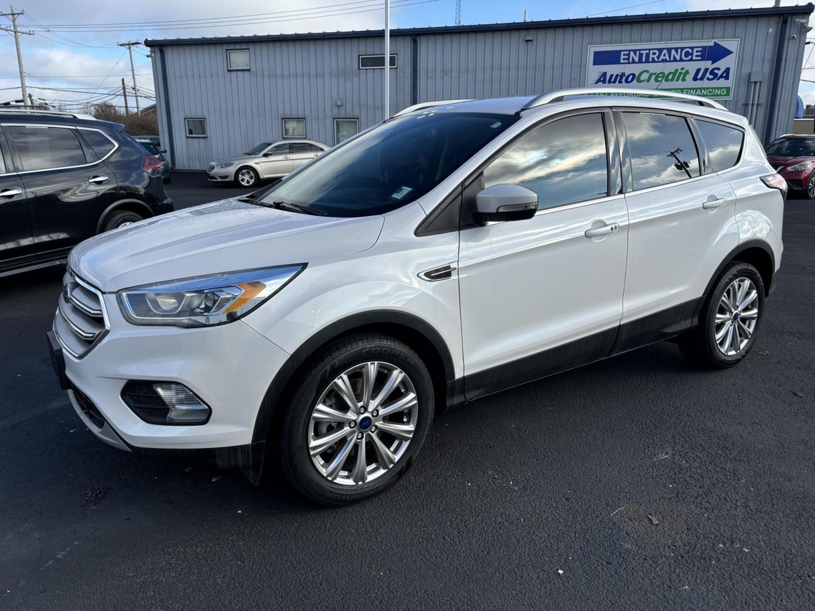 2017 WHITE Ford ESCAPE TITANIUM Titanium FWD (1FMCU0J9XHU) with an 2.0L L4 DOHC 16V engine, 6A transmission, located at 100 West Coliseum Boulevard, Fort Wayne, IN, 46805, (260) 471-0567, 41.119961, -85.140312 - 2017 Ford ESCAPE TITANIUM Titanium FWD - Photo#3