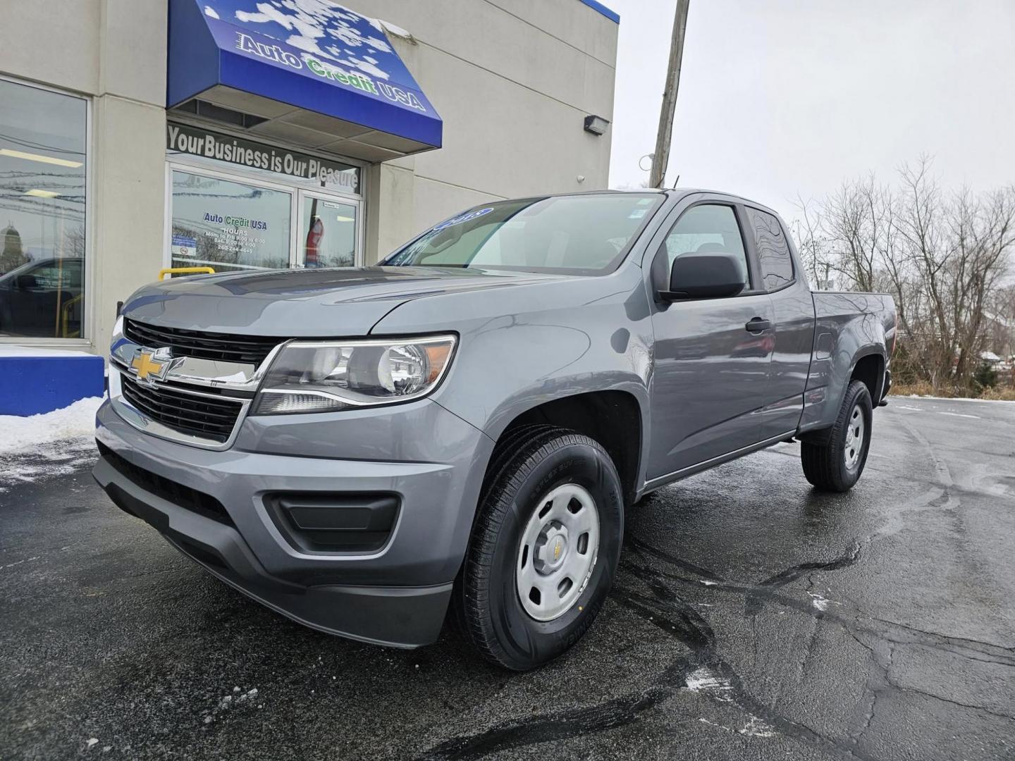 2018 TEAL /BLACK Chevrolet Colorado Work Truck Ext. Cab 2WD (1GCHSBEA6J1) with an 2.5L L4 DOHC 16V GAS engine, 6A transmission, located at 502 South Main Street, Columbia City, IN, 46725, (260) 244-4645, 41.151382, -85.490578 - Photo#0