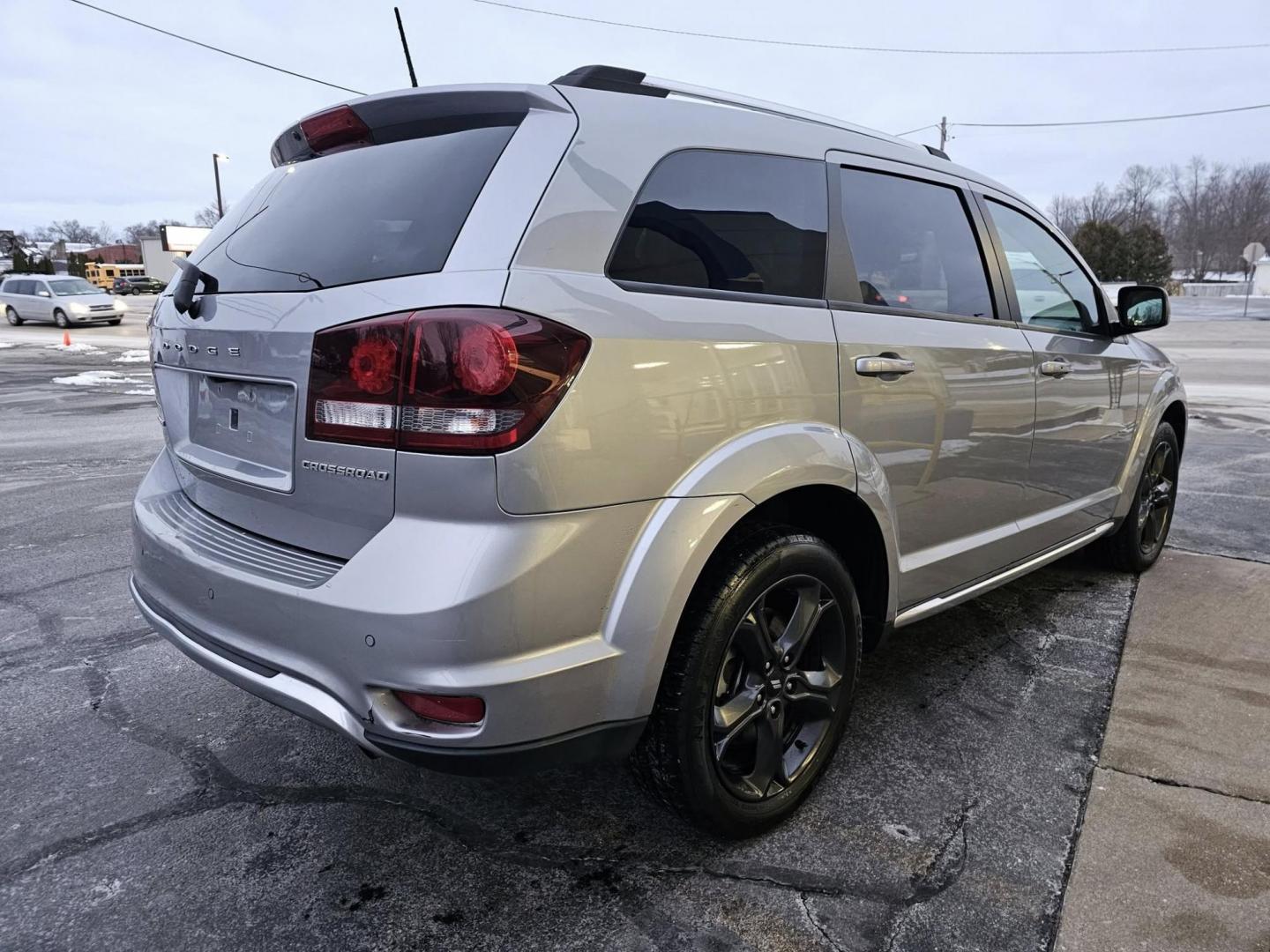 2020 SILVER /black Dodge Journey Crossroad (3C4PDCGB5LT) with an 2.4L L4 DOHC 16V engine, 4A transmission, located at 502 South Main Street, Columbia City, IN, 46725, (260) 244-4645, 41.151382, -85.490578 - Photo#2