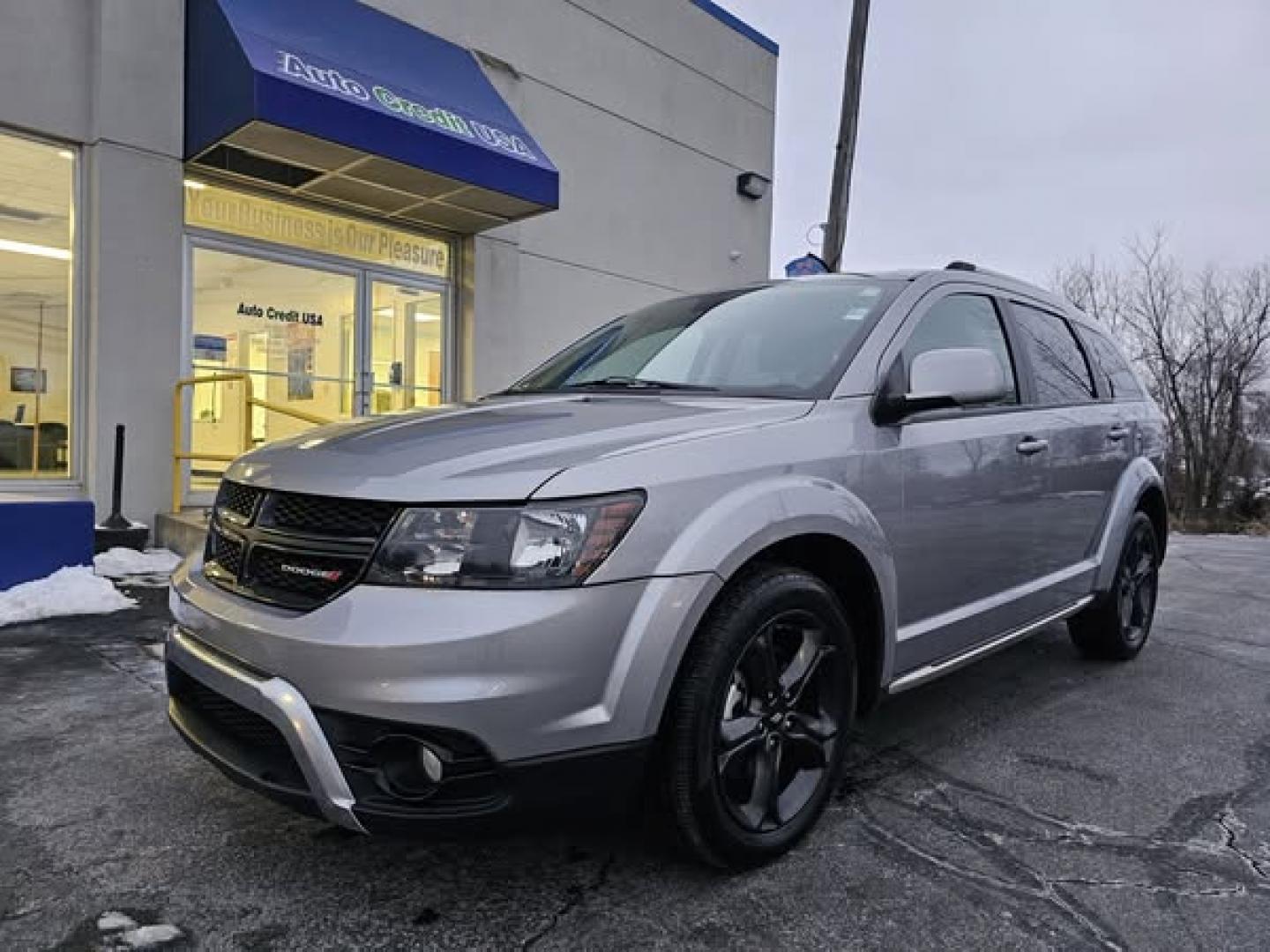 2020 SILVER /black Dodge Journey Crossroad (3C4PDCGB5LT) with an 2.4L L4 DOHC 16V engine, 4A transmission, located at 502 South Main Street, Columbia City, IN, 46725, (260) 244-4645, 41.151382, -85.490578 - Photo#0