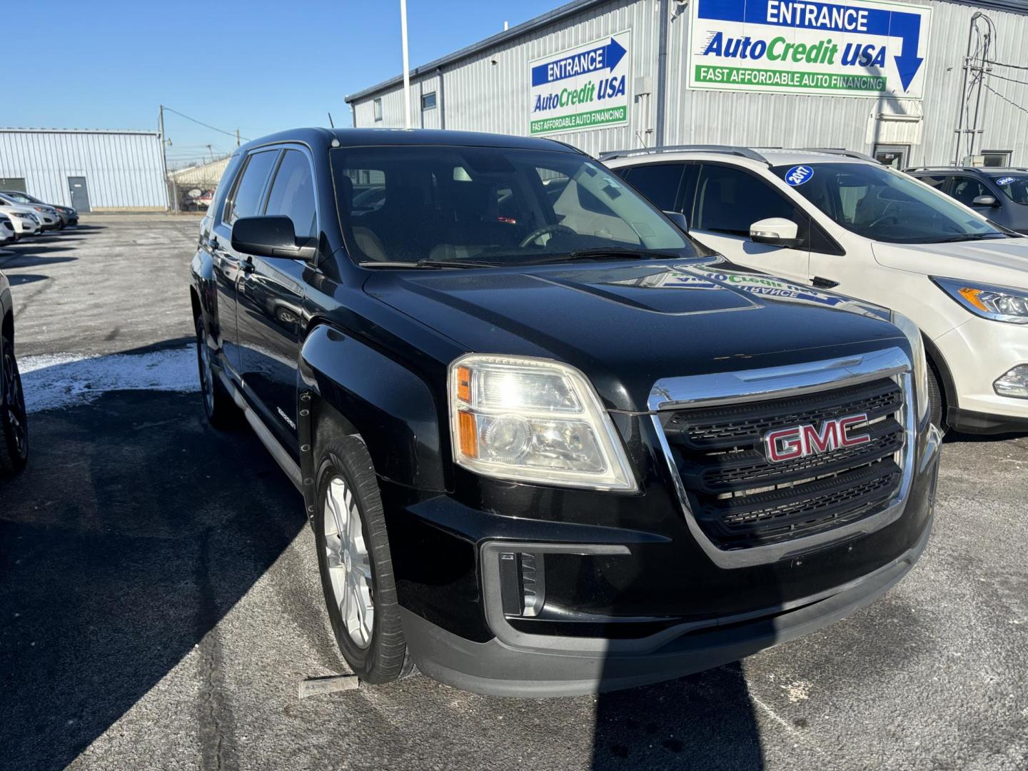 2017 BLACK GMC Terrain SLE1 FWD (2GKALMEK4H6) with an 2.4L L4 DOHC 16V engine, 6A transmission, located at 100 West Coliseum Boulevard, Fort Wayne, IN, 46805, (260) 471-0567, 41.119961, -85.140312 - Photo#0