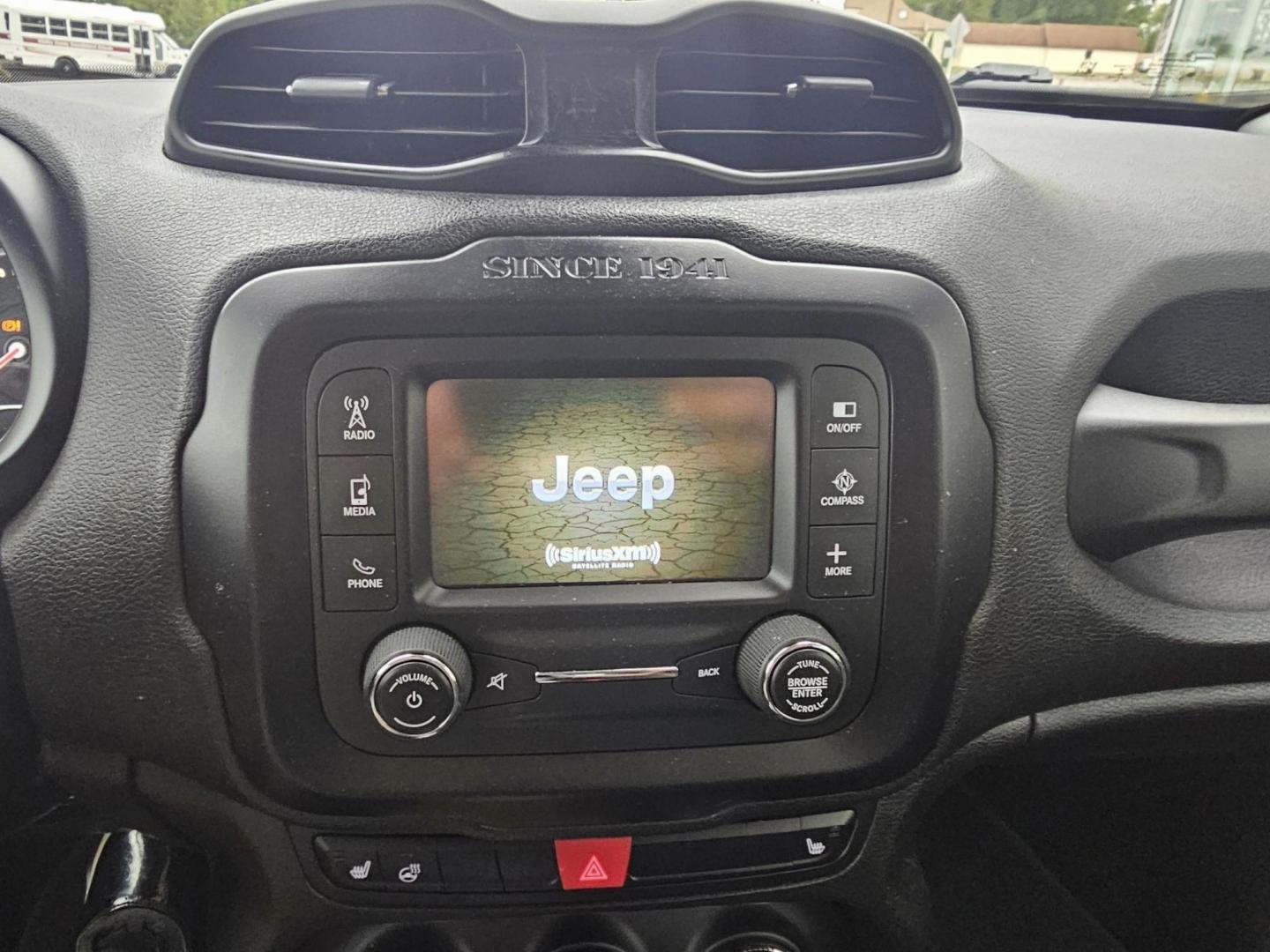 2015 ORANGE JEEP RENEGADE TRAILHAWK (ZACCJBCT9FP) , located at 502 South Main Street, Columbia City, IN, 46725, (260) 244-4645, 41.151382, -85.490578 - Photo#10