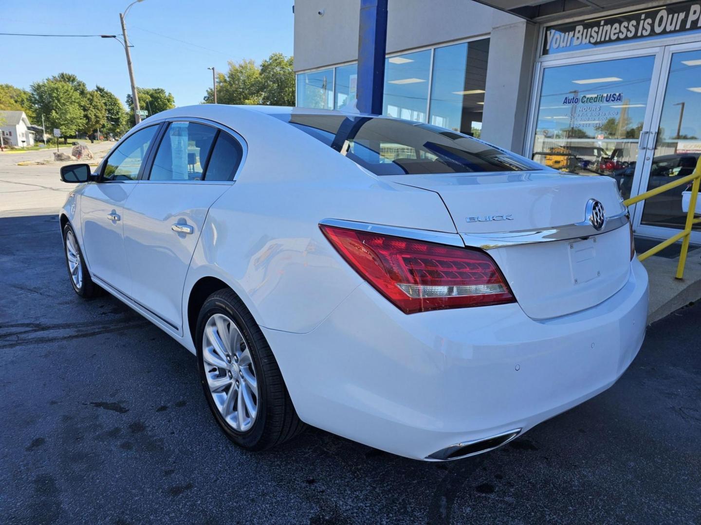 2014 WHITE /BLACK BUICK LACROSSE (1G4GB5G35EF) , located at 502 South Main Street, Columbia City, IN, 46725, (260) 244-4645, 41.151382, -85.490578 - Photo#2