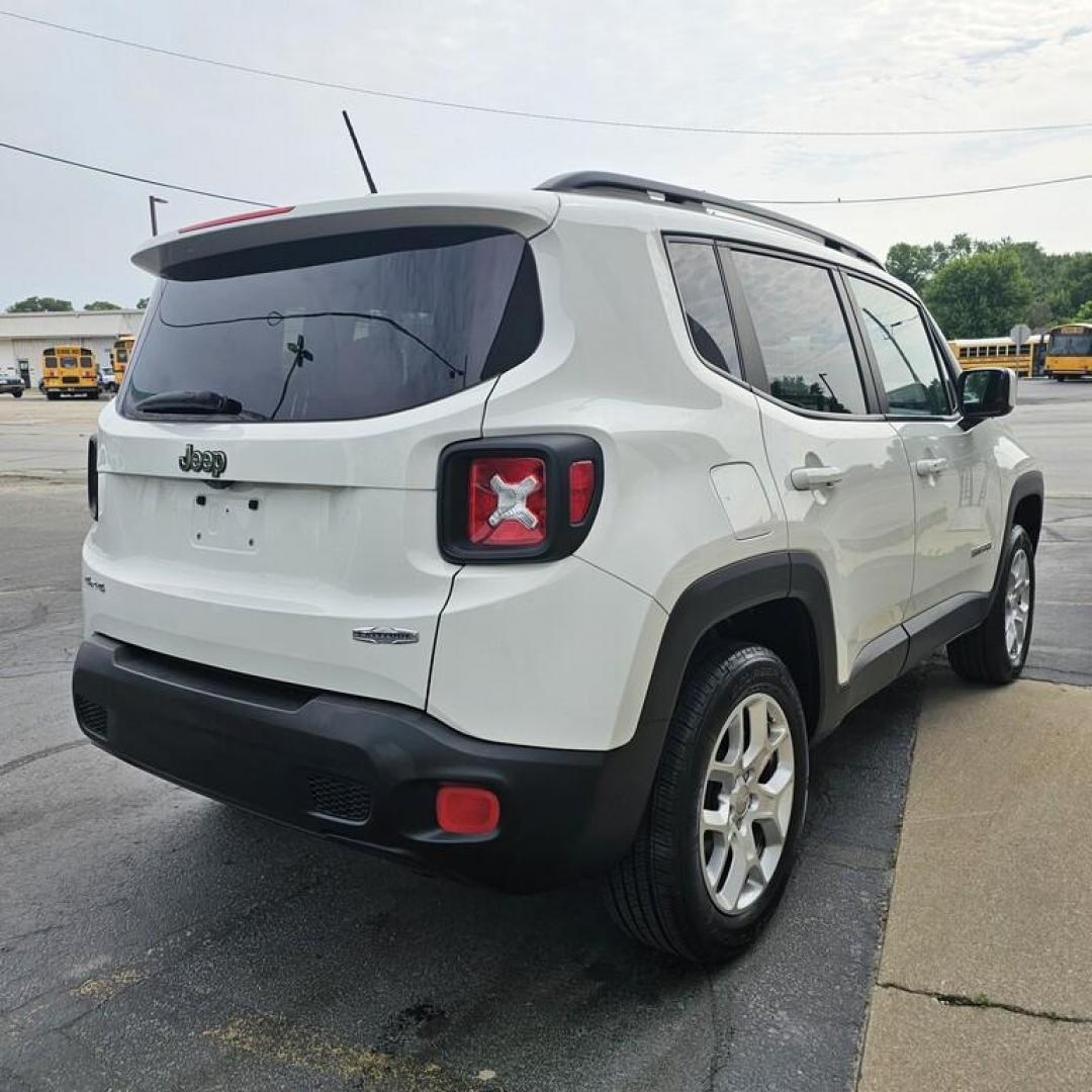 2017 WHITE JEEP RENEGADE LATITUDE LATITUDE (ZACCJBBB4HP) , located at 502 South Main Street, Columbia City, IN, 46725, (260) 244-4645, 41.151382, -85.490578 - Photo#2