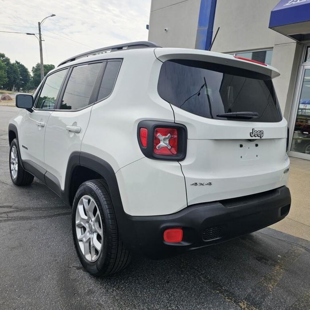 2017 WHITE JEEP RENEGADE LATITUDE LATITUDE (ZACCJBBB4HP) , located at 502 South Main Street, Columbia City, IN, 46725, (260) 244-4645, 41.151382, -85.490578 - Photo#3