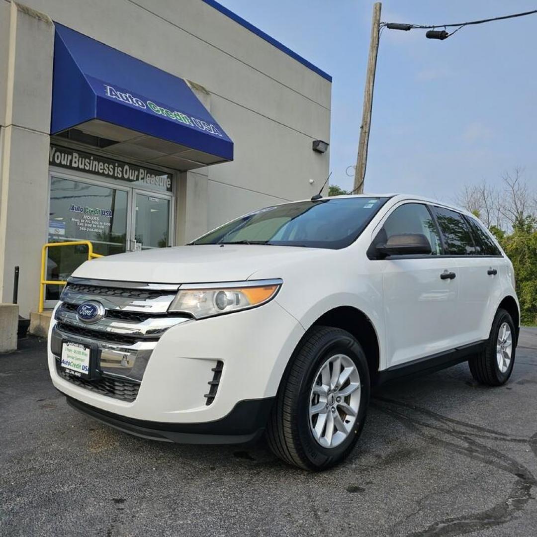 2014 WHITE FORD EDGE SE SE (2FMDK3GC7EB) with an 3.5L V-6 engine, 6 speed AT transmission, located at 502 South Main Street, Columbia City, IN, 46725, (260) 244-4645, 41.151382, -85.490578 - Photo#0