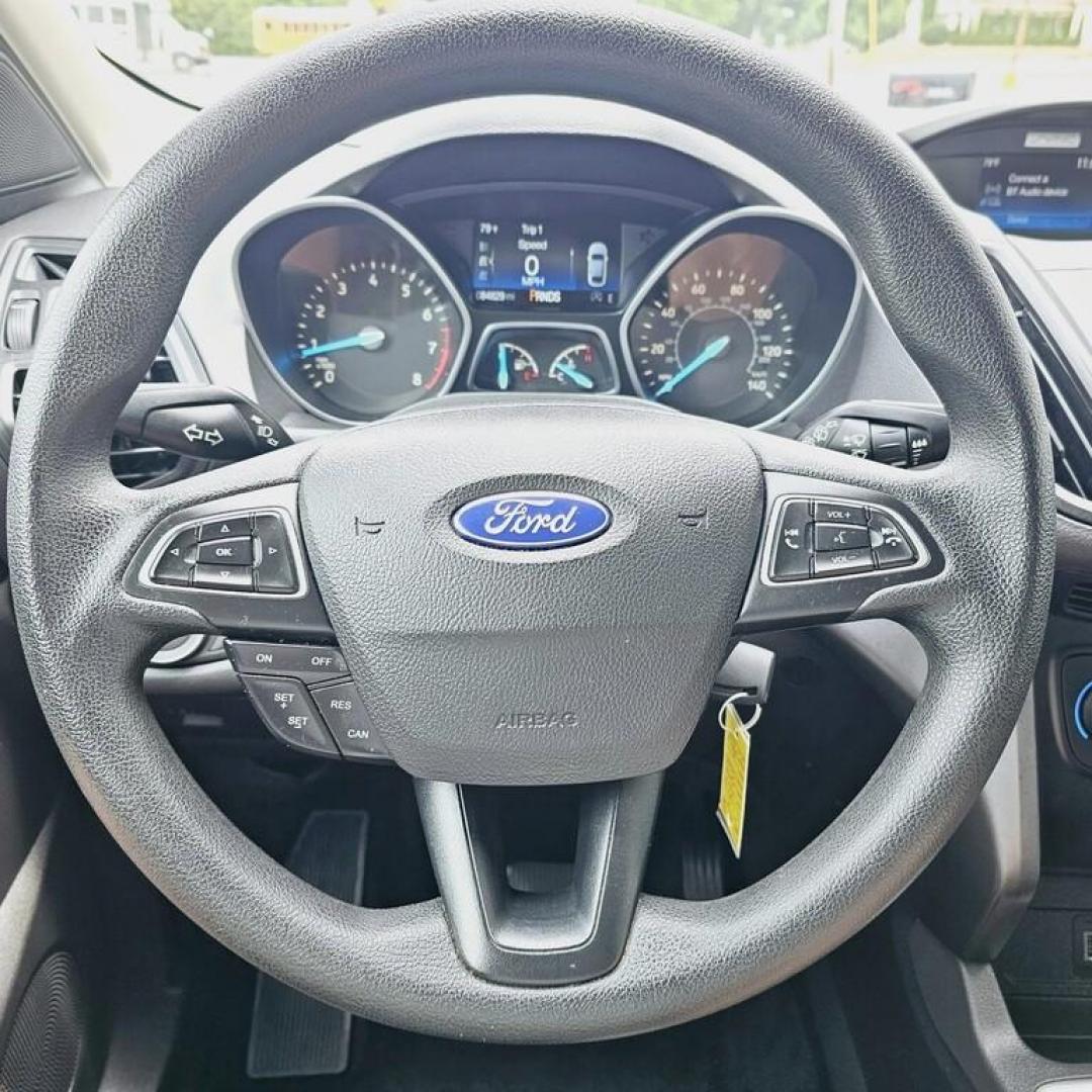 2018 GREY FORD ESCAPE SE SE (1FMCU0GDXJU) with an 1.5L I-4 engine, 6 speed AT transmission, located at 502 South Main Street, Columbia City, IN, 46725, (260) 244-4645, 41.151382, -85.490578 - Photo#6