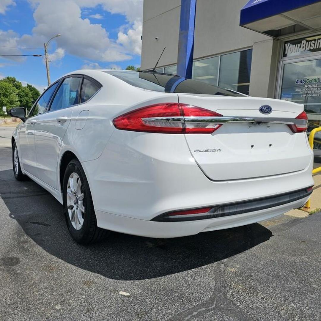 2017 WHITE Ford FUSION S S (3FA6P0G77HR) with an 2.5L I-4 engine, 6 speed AT transmission, located at 502 South Main Street, Columbia City, IN, 46725, (260) 244-4645, 41.151382, -85.490578 - 2017 Ford FUSION S S - Photo#3