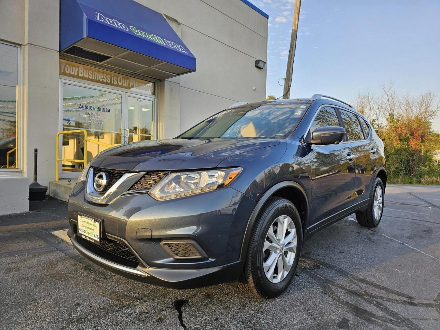 2016 BLUE /TAN NISSAN ROGUE SV AWD (KNMAT2MV9GP) with an 2.5L L4 DOHC 16V engine, CVT transmission, located at 502 South Main Street, Columbia City, IN, 46725, (260) 244-4645, 41.151382, -85.490578 - Photo#0