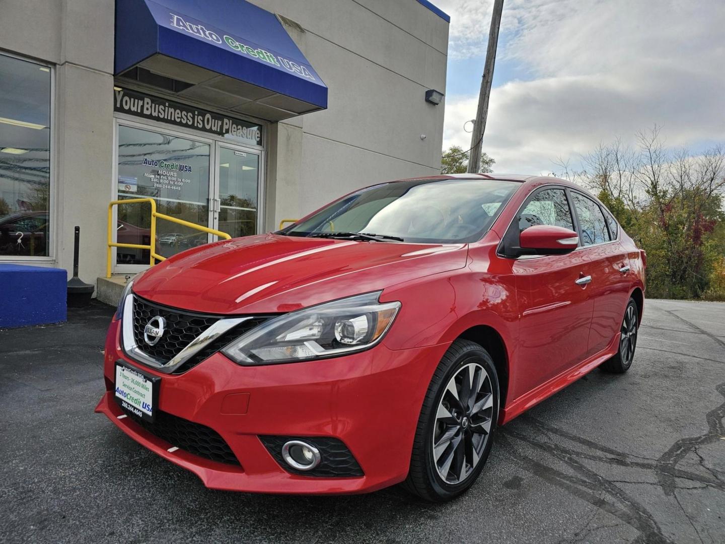 2017 RED /BLACK NISSAN SENTRA SR S 6MT (3N1AB7AP3HY) with an 1.8L L4 SFI DOHC 16V engine, 6M transmission, located at 502 South Main Street, Columbia City, IN, 46725, (260) 244-4645, 41.151382, -85.490578 - 2017 NISSAN SENTRA SR S 6MT - Photo#1