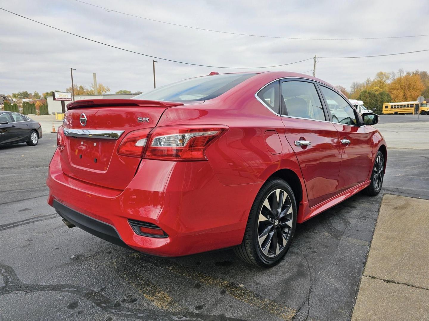 2017 RED /BLACK NISSAN SENTRA SR S 6MT (3N1AB7AP3HY) with an 1.8L L4 SFI DOHC 16V engine, 6M transmission, located at 502 South Main Street, Columbia City, IN, 46725, (260) 244-4645, 41.151382, -85.490578 - 2017 NISSAN SENTRA SR S 6MT - Photo#4