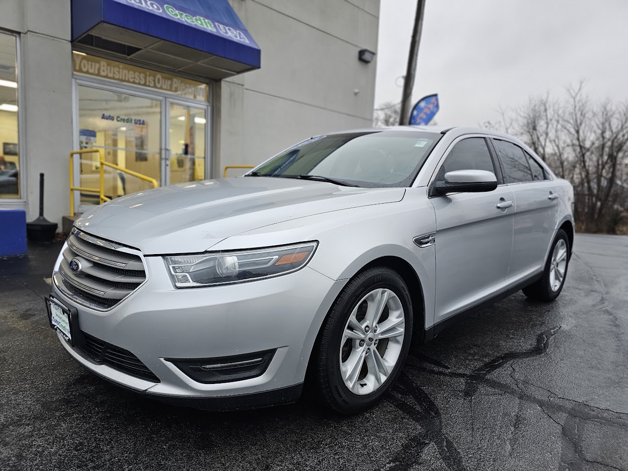 2014 Ford TAURUS