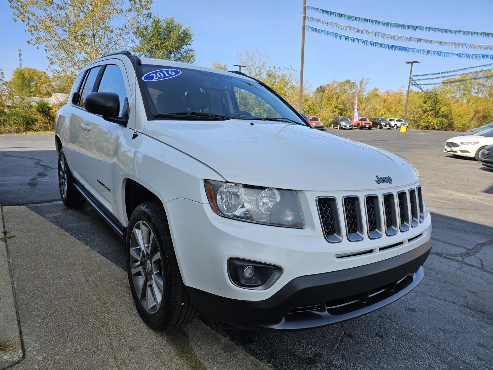 2016 WHITE /BLACK Jeep COMPASS SPORT Sport FWD (1C4NJCBA8GD) with an 2.0L L4 DOHC 16V engine, located at 502 South Main Street, Columbia City, IN, 46725, (260) 244-4645, 41.151382, -85.490578 - 2016 Jeep COMPASS SPORT Sport FWD - Photo#2