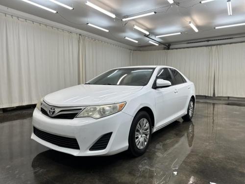 2014 Toyota Camry SE; LE; XLE; L